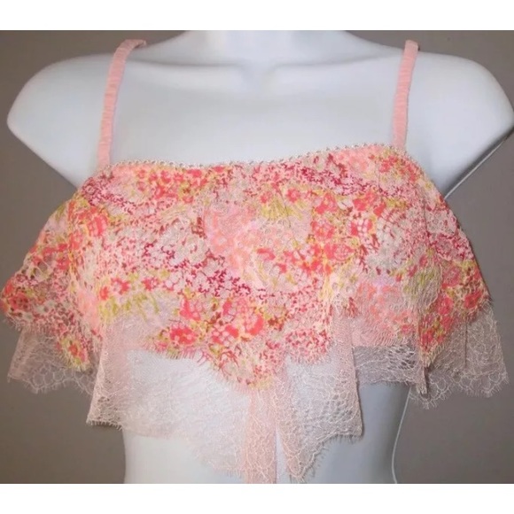 Victoria’s Secret Crochet lace ruffle Flounce flutter Bralette size small - Picture 1 of 6